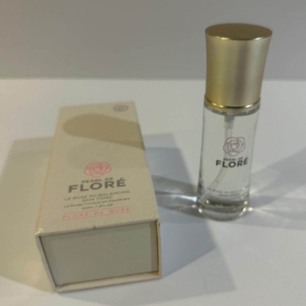 Le Rose pH-Balancing Skin Tonic